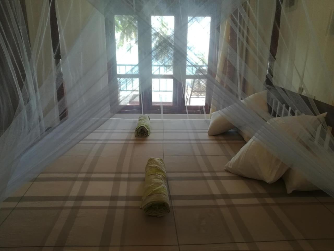 Star Guest house *