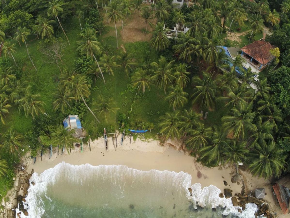Star * Tangalle